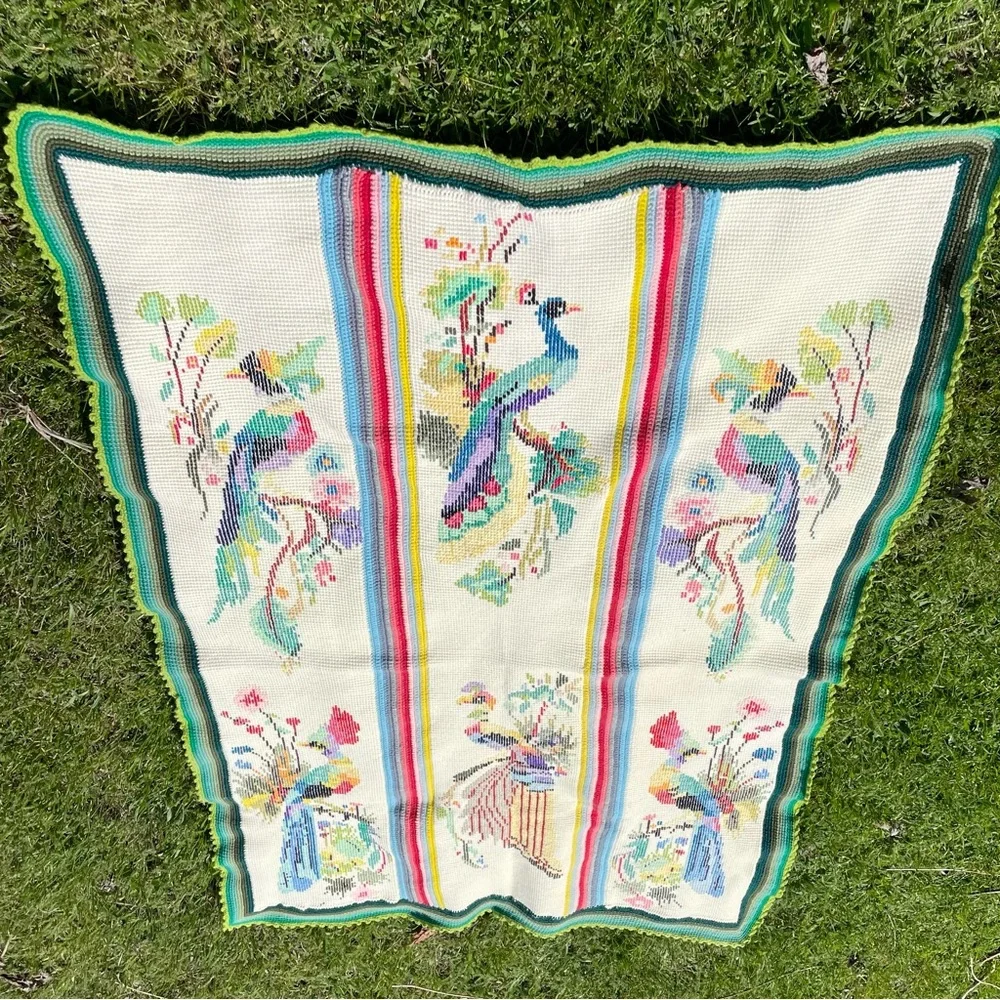 VINTAGE Peacock Bird Handmade Needlepoint Crochet Throw Blanket Afghan